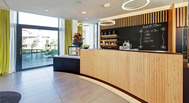 Hotel am Remspark, Забронировать Отель Швебиш-Гмюнд Swabian Alps, рядом с Leuchtturm