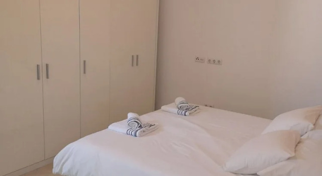 Apartment Marta, Varaa Huoneisto Hotellit Kvarner Islands uima-altaalla, Uima-allas