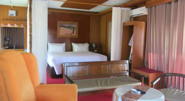 Parai Beach Resort Telengria