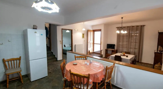 Коттедж с 3 комнатами Uliveto 3bd Rustic House