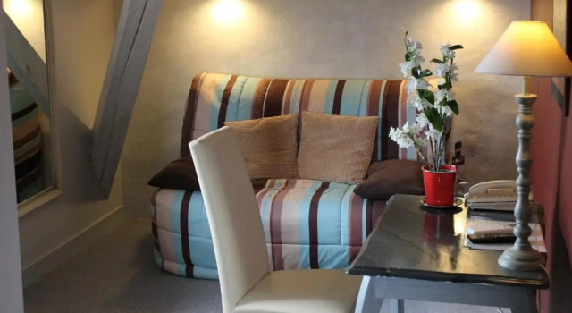 Люкс Logis Hotels- Auberge de la Tour - Hôtel et restaurant