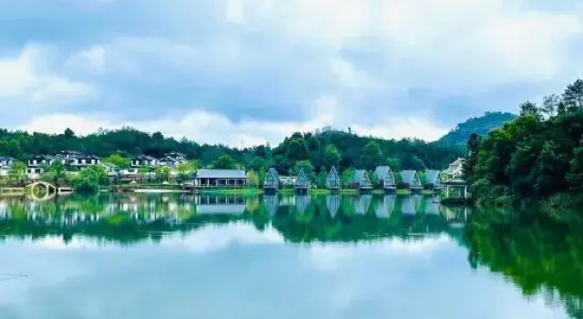 Yuren Valley Homestay (Longhu Mountains Scenic Area), Book Hotel Hoteller i Yingtan med parkering, Parkering