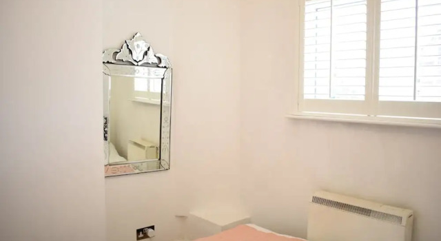 Stunning 1 Bedroom Apartment Near Notting Hill, Varaa Huoneisto Asunnot kohteessa Merseyside, Huoneisto