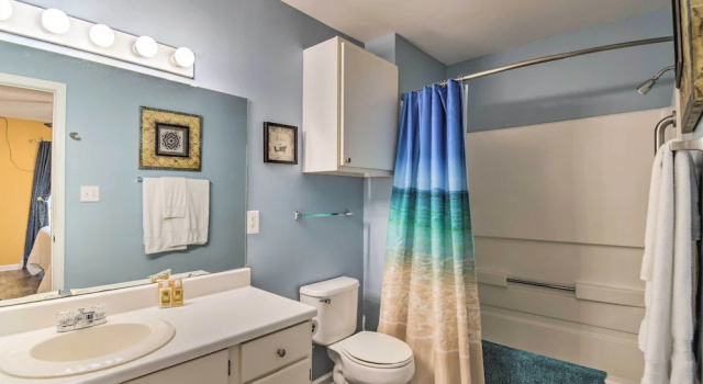Апартаменты 5 Mi to Beach: Gulf Shores Condo w/ Perks!