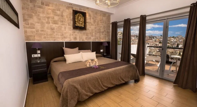 Полулюкс Цокольный этаж Hostal Casa Mercedes