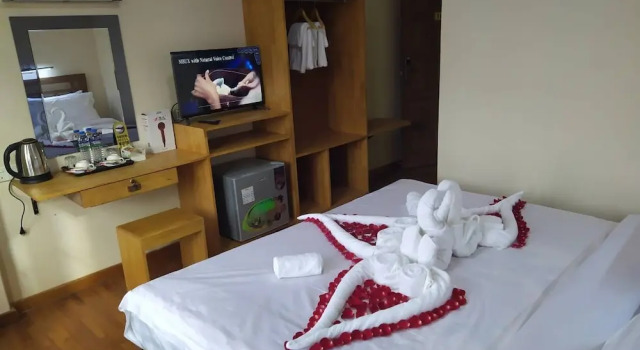 Camera Deluxe Hotel Crown