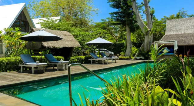 Chanteak Bali - Stone House 3, Забронировать Отель Отели Джимбарана с бассейном, рядом с Samasta Lifestyle Village, Бассейн