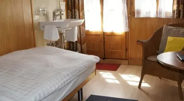 Номер Economy Hotel Alpina