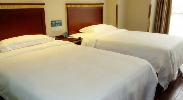 Shell Hotel Nanjing Hunan Road Shizi Bridge Pedestrian Street Hotel