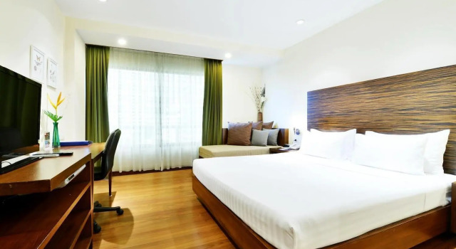 Номер Superior St. James Hotel