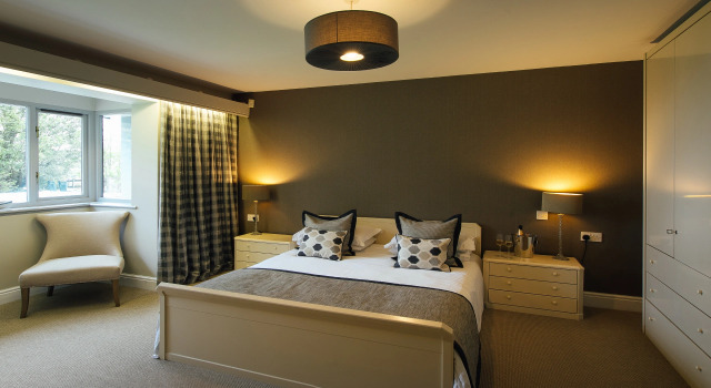 Oaktree Lodge - Luxury Cottage Hot Tub Sea Views