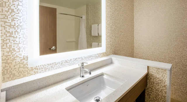 Четырёхместный номер Standard Holiday Inn Express & Suites Indianapolis NE - Noblesville by IHG