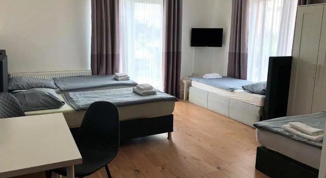 Номер Standard Pension Lara