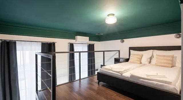 Апартаменты Standard E41 - Trendy Boutique Apartments - Prime Spot by BQA