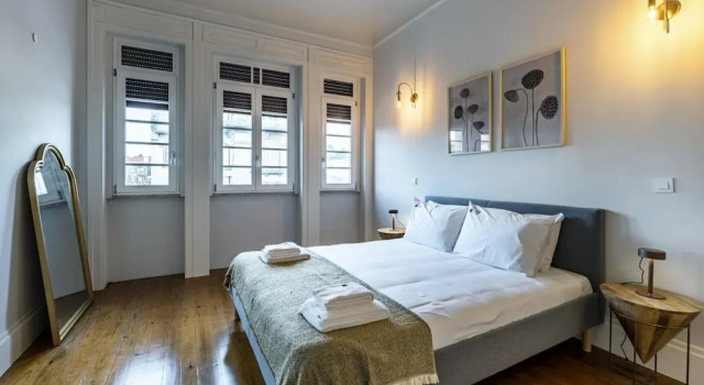 Nomad s Family - 3bdr Charming Hideout Porto, Забронировать Отель Порту Регион Порту, рядом с Lapa Metro Station