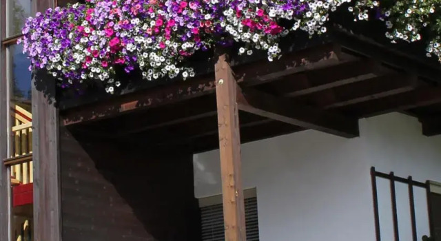 Haus Christine, Rezerwuj Hotel Hotele w Tyrol z parkingiem, Parking