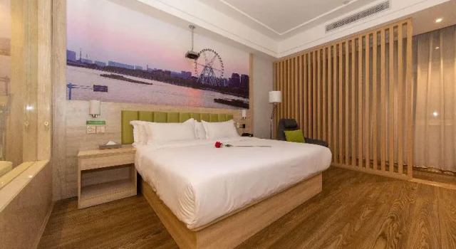 Номер Standard ibis Styles NT Shimao Plz