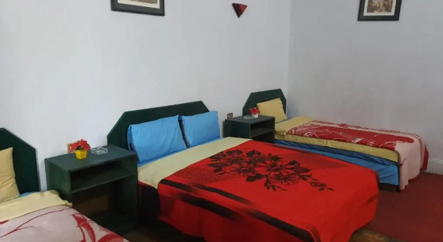 Трёхместный номер Standard African House Hostel