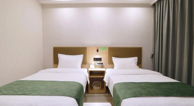Двухместный номер Business GreenTree Inn Jiangsu Taizhou Jingjiang Bus Station Express Hotel