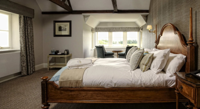 Wivenhoe House Hotel