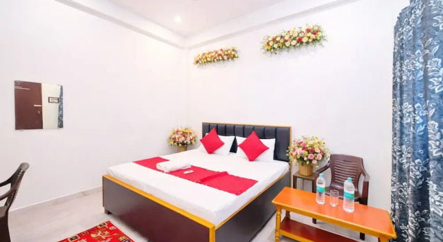 Hotel A.V Palace Ayodhya
