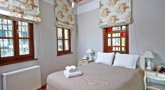 Kastro Guesthouse