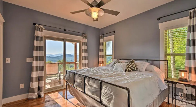 Hiawassee Home w/ Views < 1 Mi to Lake Chatuge, Boek Hotel Hiawassee 