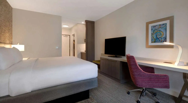 Номер Standard с видом на бассейн Hilton Garden Inn Temecula
