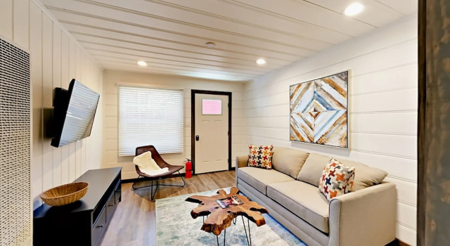 4093 Manzanita Ave Cabin Unit 4