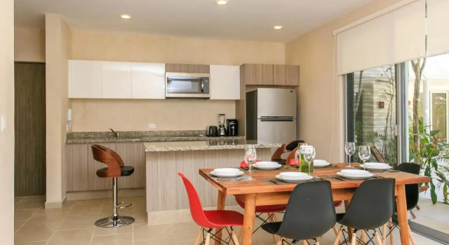 Апартаменты Цокольный этаж Charming Nature-Inspired Condos with Sultry Surroundings by Stella Rentals