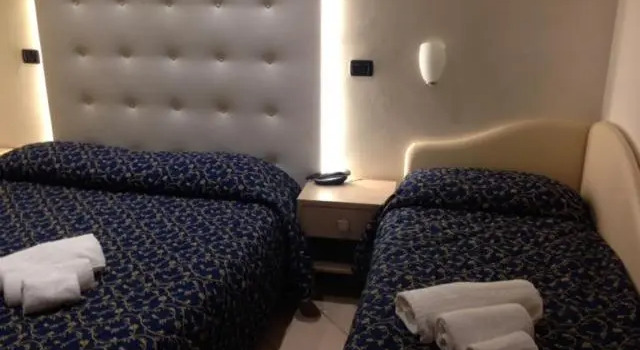 Семейный номер Standard Цокольный этаж Hotel Mediterraneo