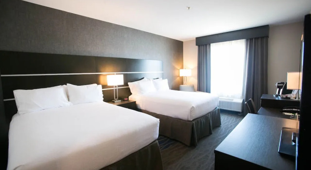 Четырёхместный люкс Holiday Inn Longview - North by IHG