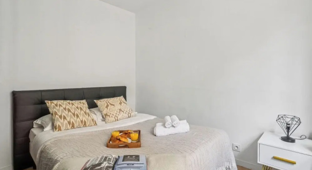 Modern Central Paris Flat by Les Halles, Забронировать Апартаменты/квартира Париж Иль-де-Франс, рядом с Станция метро Rambuteau