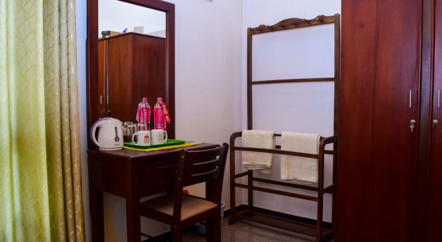 ZEN Rooms Hospital Road