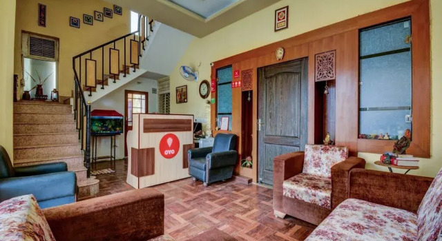 Uma Kutir by OYO Rooms, Rezervovat Hotel Adarsh Nagar 