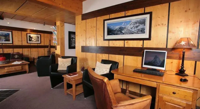 Hôtel Cristal, Boek Hotel Anniviers Sierre