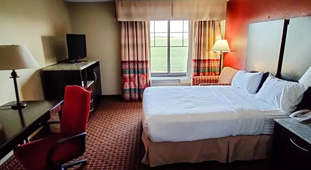 Люкс с 3 комнатами Doubletree By Hilton Owatonna