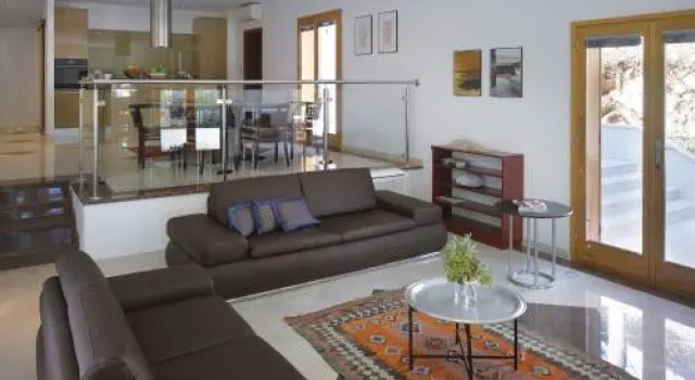 Private Villa BIANCO for 1-10 person with pool, enjoy holidays by the sea! FREE Kajak & Mountainbikes, GREAT living area & privacy, FREE mooring to 6,5 m BOAT!!, Varaa Villa Island Solta Split-Dalmatia