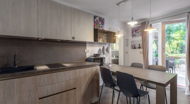 Студия House Cetiri Hrasta