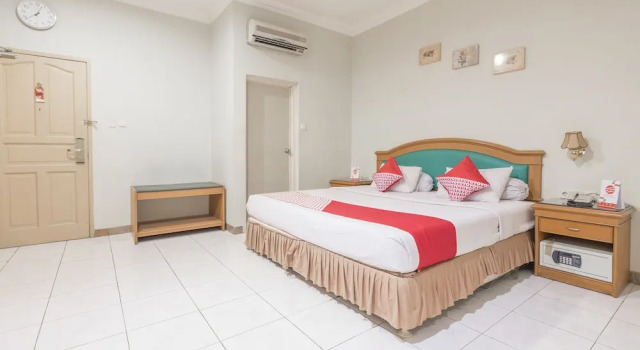 OYO 640 Hotel Maricaya, Book Hotel Hotels in Sulawesi with Parking, Parking