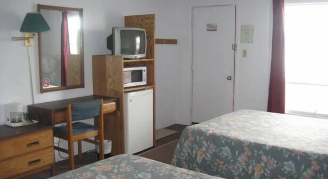 Summerside Motel & Cottages