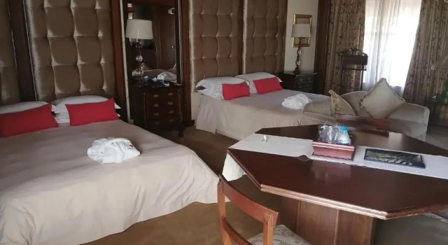 Summerview Boutique Hotel & Conference, Забронировать Бутик-отель Отели Йоханнесбург 4 звезды, рядом с Ferndale Village Shopping Centre, 4*