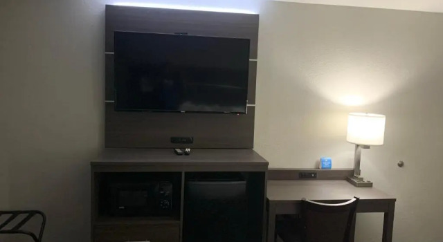 Номер Standard Days Inn by Wyndham Wagoner