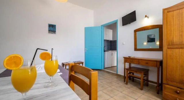 Апартаменты с 2 комнатами с балконом Hotel Livadia