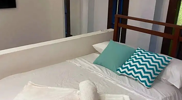 Loft da Prainha, Забронировать Курортный отель Отели Арраял-ду-Кабу с бассейном, рядом с Hermenegildo Barcellos Stadium, Бассейн