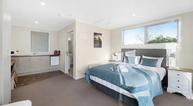 Студия Superior Oakleigh Motel
