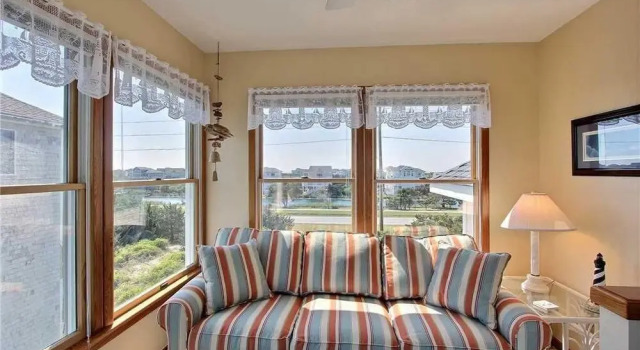 Surfs Inn #35 5 6 Br Home