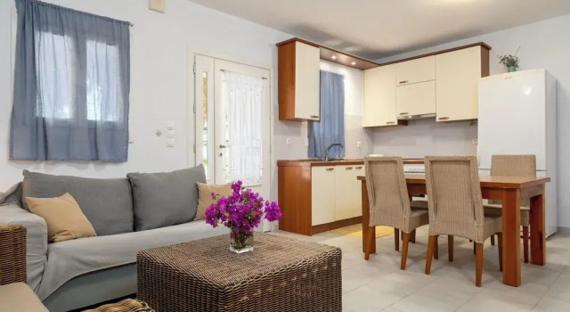 Апартаменты c 1 комнатой с видом на бассейн Kriolithos Houses