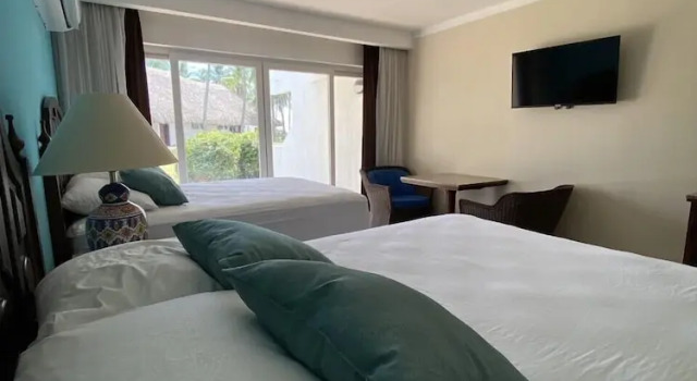 Номер Standard HOTEL TESORO BEACH
