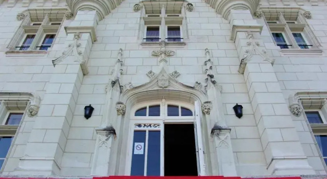 Château Hôtel Savigny, Boek Hotel Savigny-sous-Faye Frankrijk
